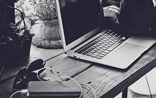 浓眉26+12+5杜兰特34分 独行侠主场力克火箭