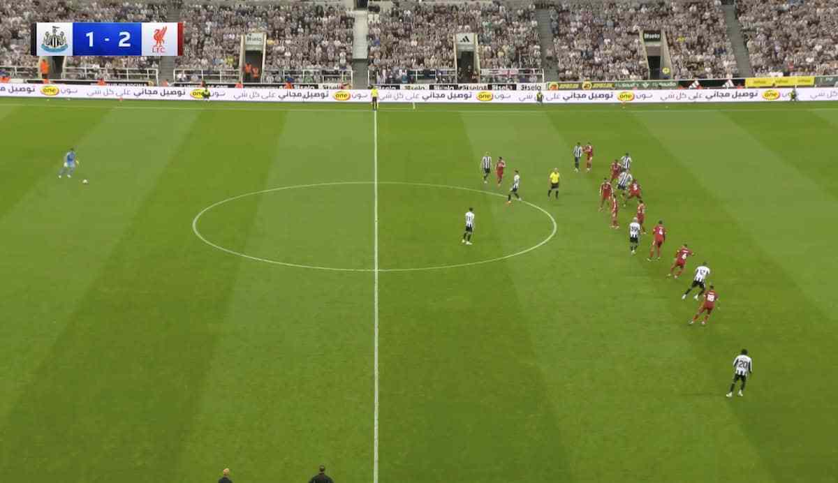 斯洛特谈第二粒丢球：我们想把防线顶出去，但这是错误的